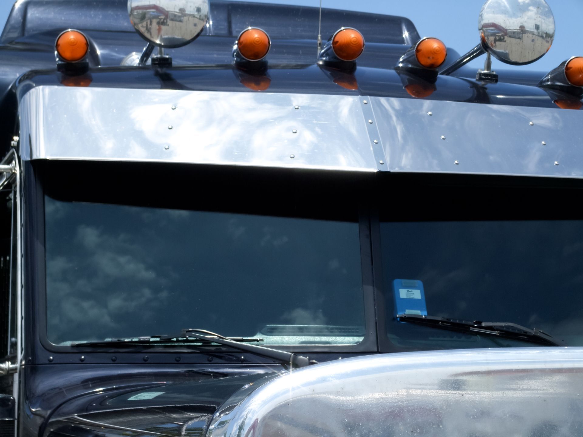 Auto glass replacement