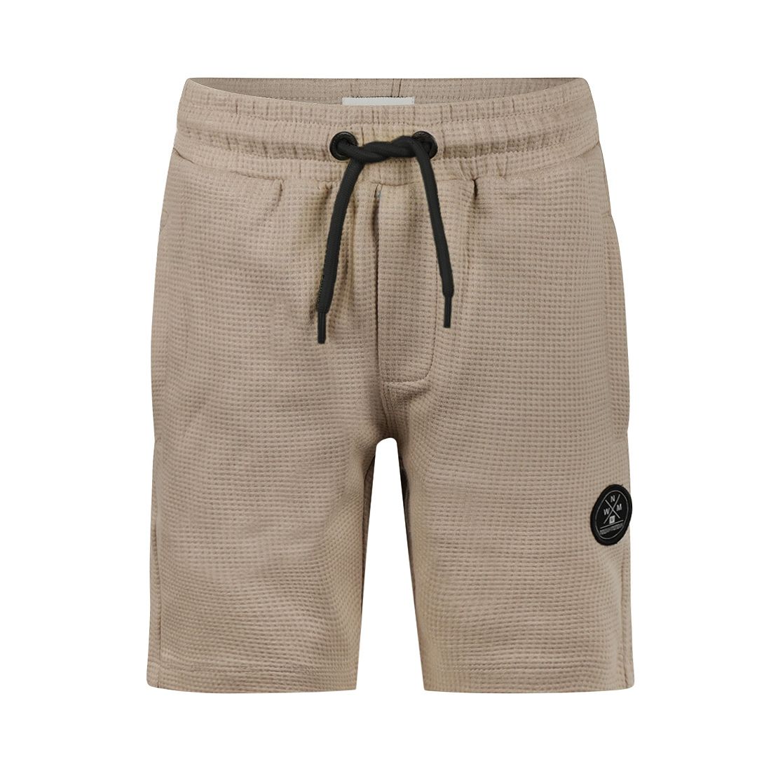 Beige gebreide shorts met zwart trekkoord en klein rond logo-patch.