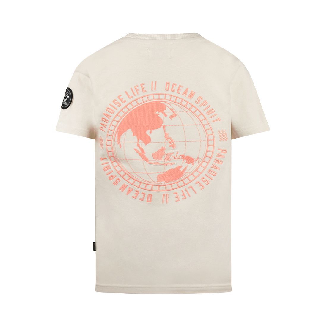 Crèmekleurig T-shirt met korte mouwen en een klein roze logo op de borst, van voren gezien op een witte achtergrond.