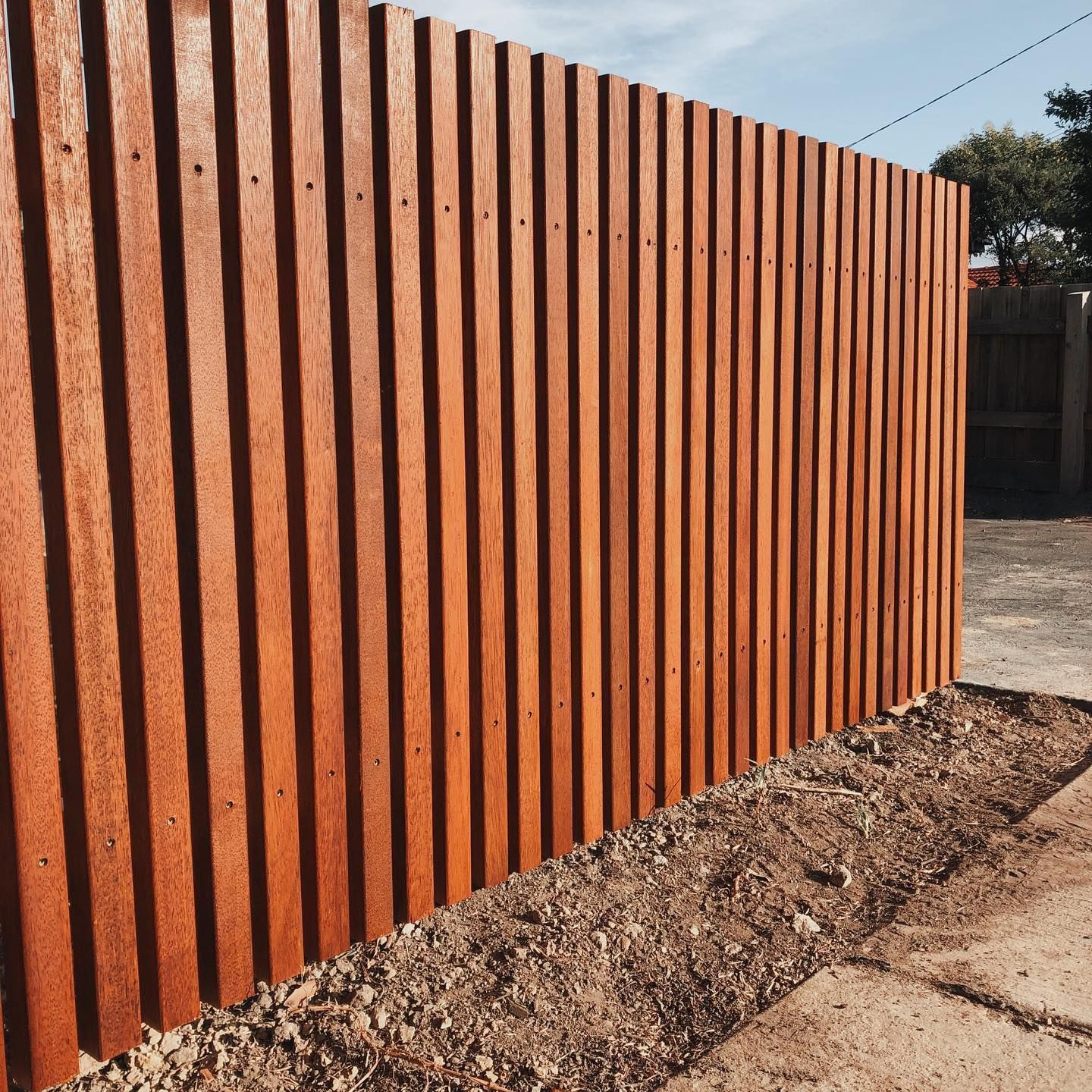front fencing construction