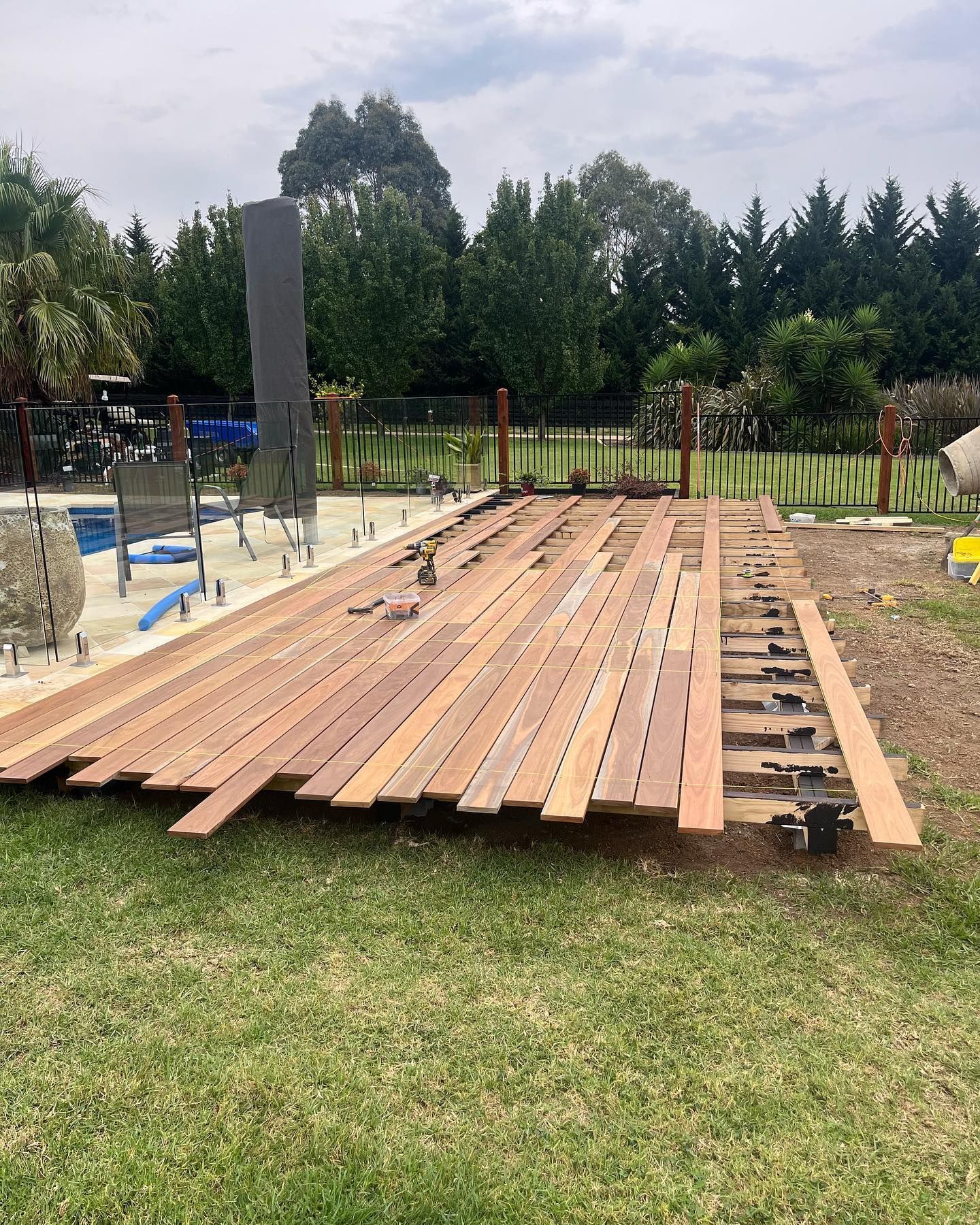 pool decking construction