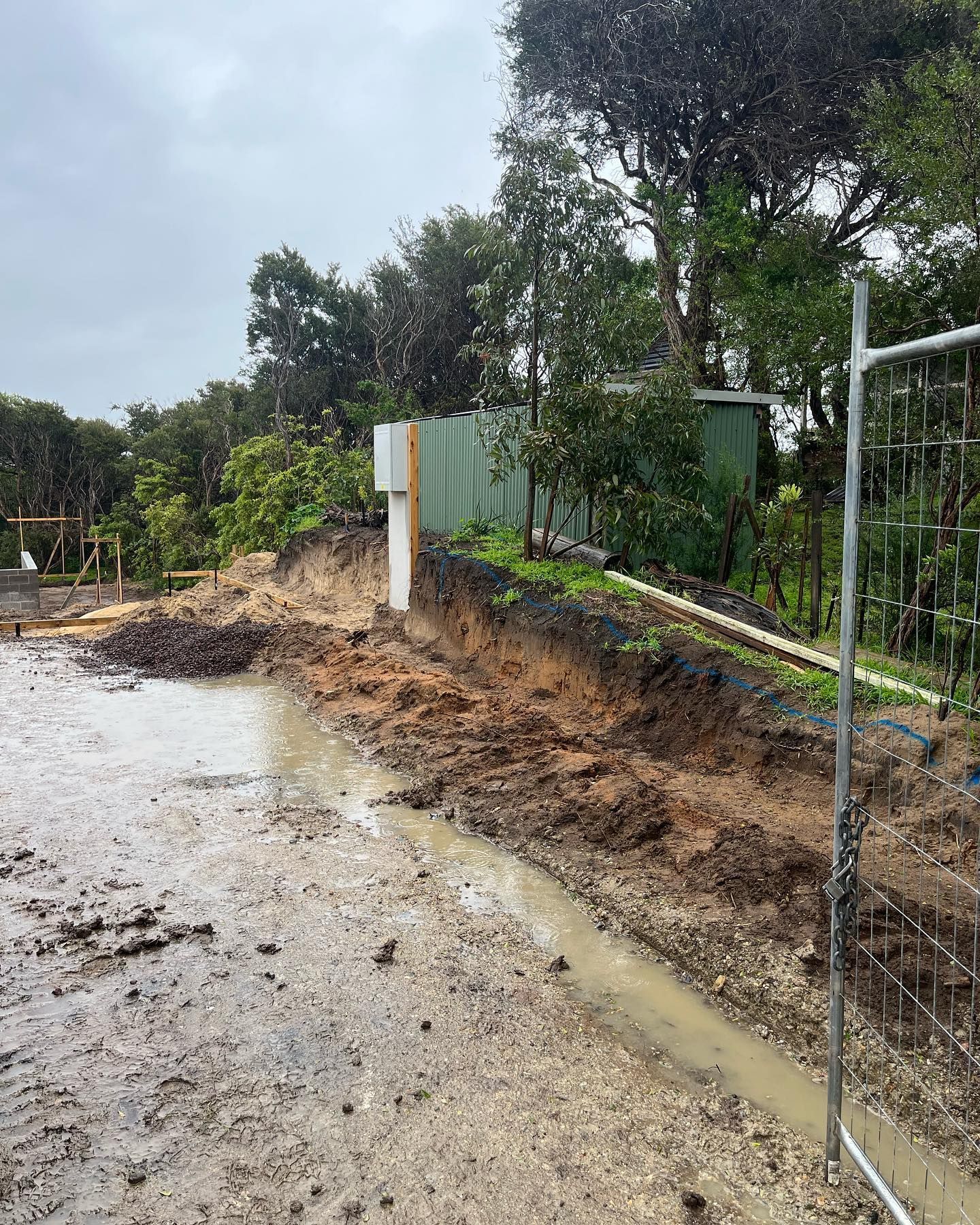 retaining wall earthworks