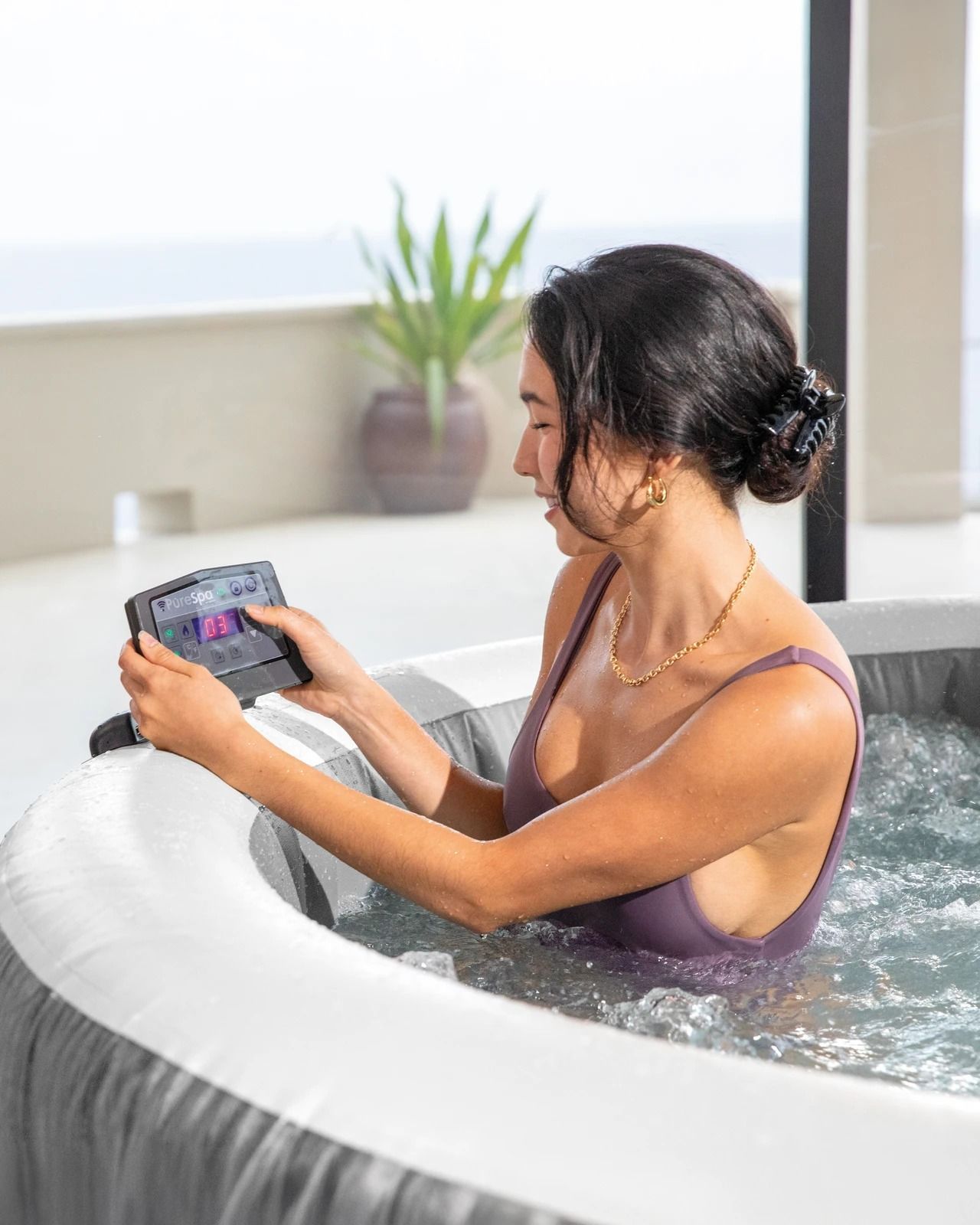 PureSpa Greywood Deluxe Round Bubble Inflatable Spa Set - 6-Person