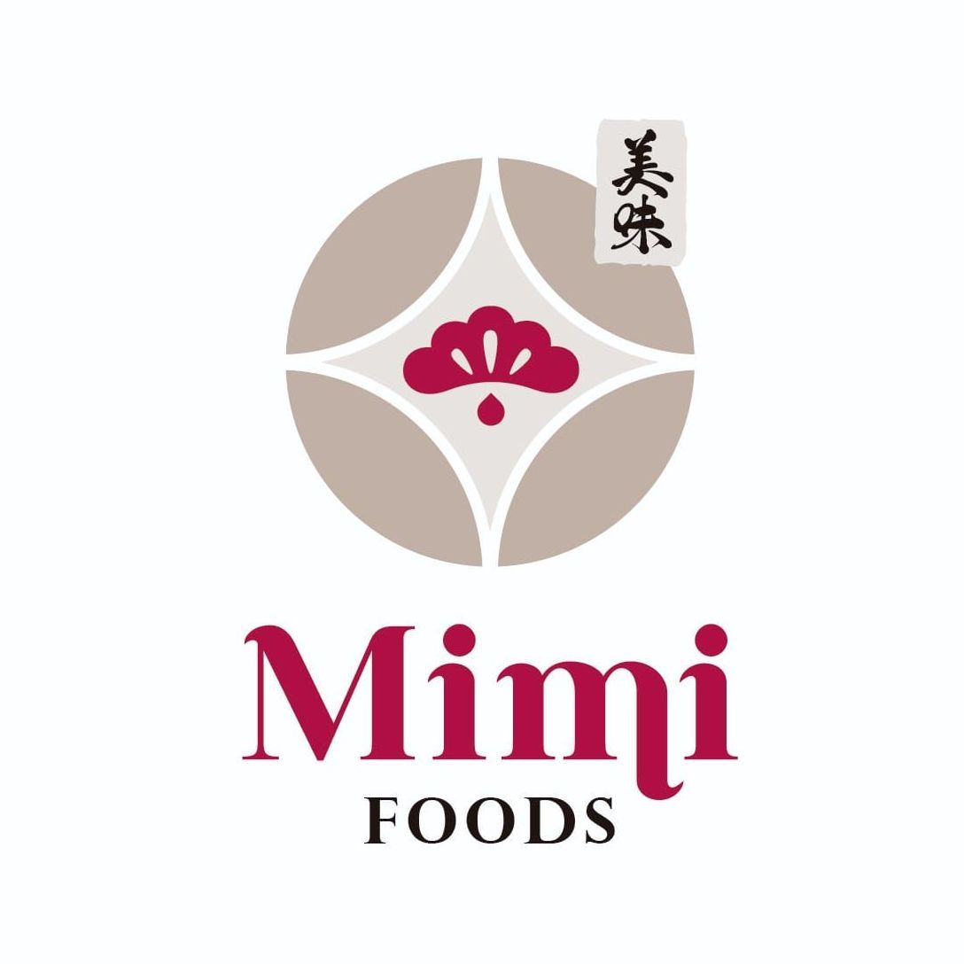 Logotipo de Mimi Foods con emblema floral beige, detalles en magenta y texto en japonés.