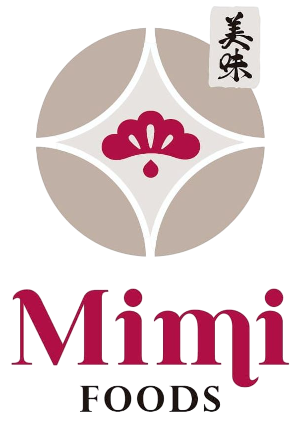 Logotipo de Mimi Foods con emblema circular beige, marca floral magenta y caracteres japoneses sobre el nombre.