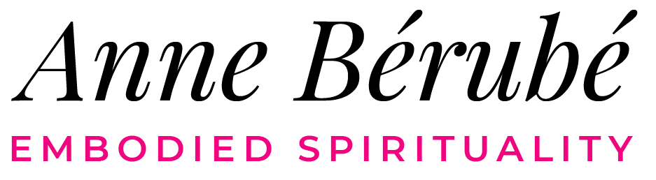 Logo d'Anne Bérubé avec la mention « SPIRITUALITÉ INCARNÉE » en rose en dessous.
