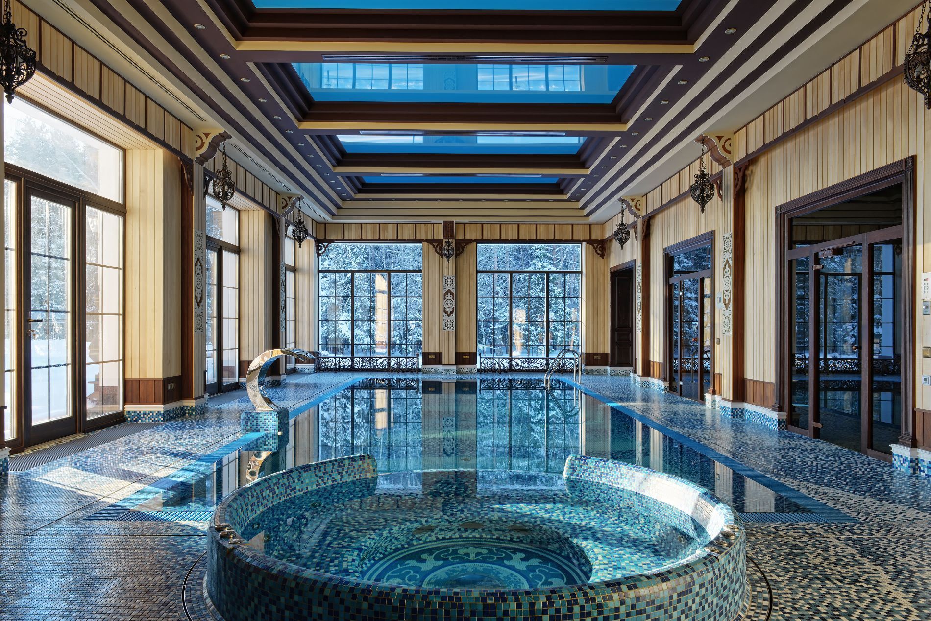 Pulizia ambienti con piscina