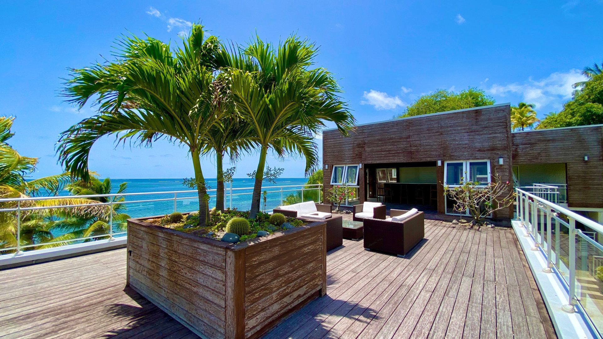 VILLA ISABELLE - ROOF TOP & BAMBOO BAR - VUE 3