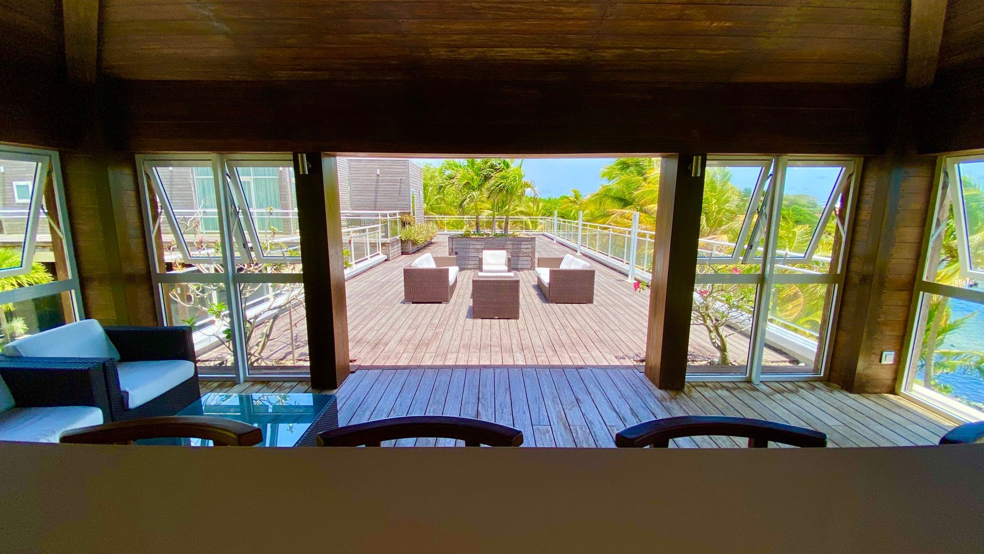 VILLA ISABELLE - ROOF TOP & BAMBOO BAR - VUE 1