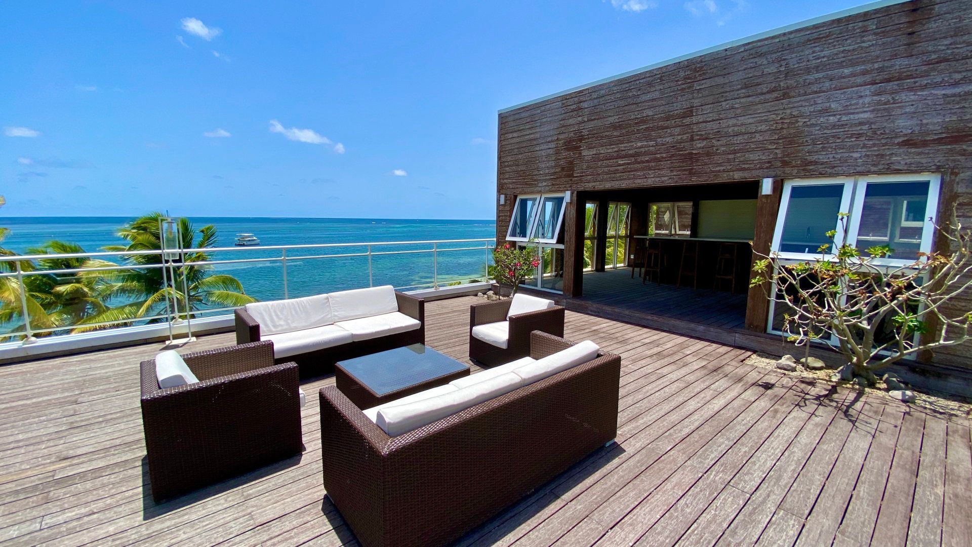 VILLA ISABELLE - ROOF TOP & BAMBOO BAR - VUE 2