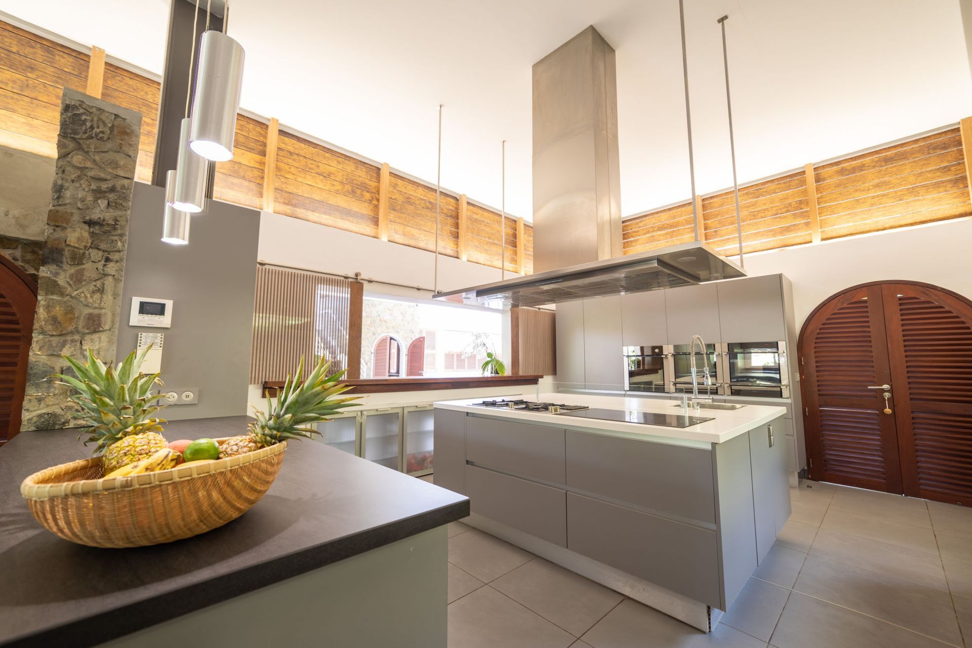 VILLA ISABELLE - CUISINE - VUE 1
