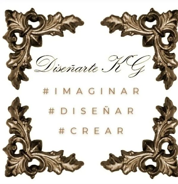 Logotipo decorativo con la inscripción “Diseñarte KG” y los hashtags “#IMAGINAR #DISEÑAR #CREAR” sobre un fondo color crema.