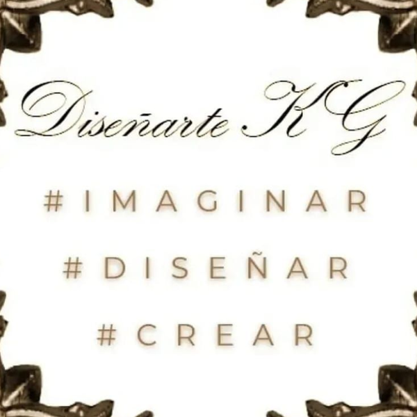 Logotipo decorativo con la inscripción “Diseñarte KG” y los hashtags “#IMAGINAR #DISEÑAR #CREAR” sobre un fondo color crema.