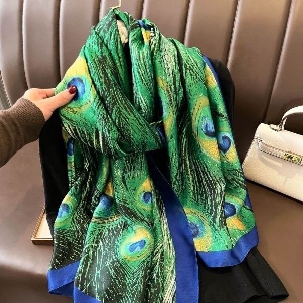 高品蓓蕾綻放長版絲巾