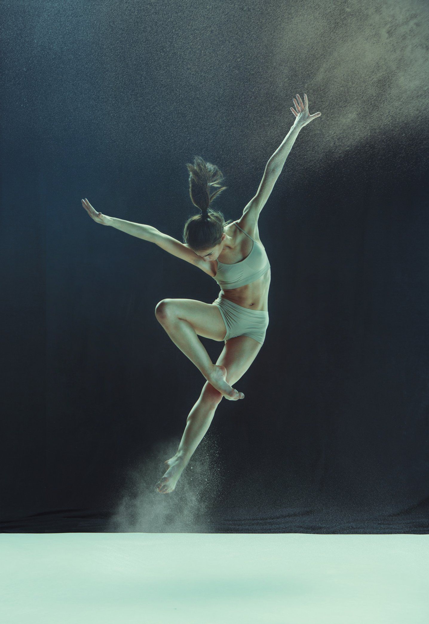 Modern Contemporary Dancer — Port Stephens — Robyn Yvette Dance Centre Modern Contemporary Dancer — Port Stephens — Robyn Yvette Dance Centre