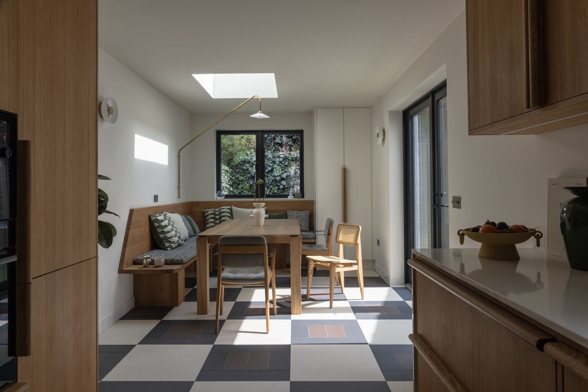 Le Bas Terrace