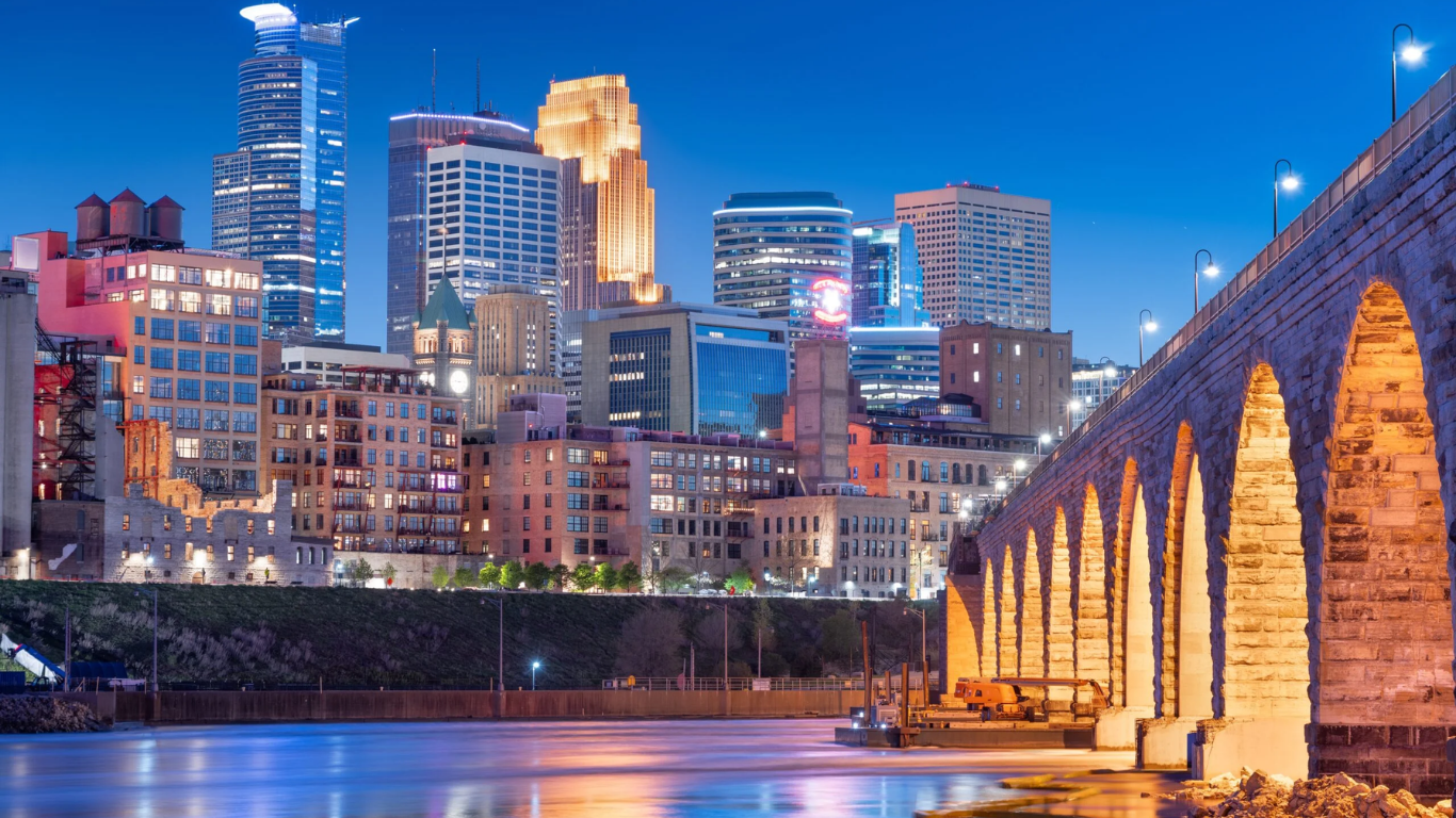 Minneapolis, MN