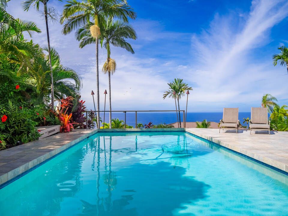 Home with a pool in keauhou hawaii sold by lance owens and Kimi Nagatoshi 
