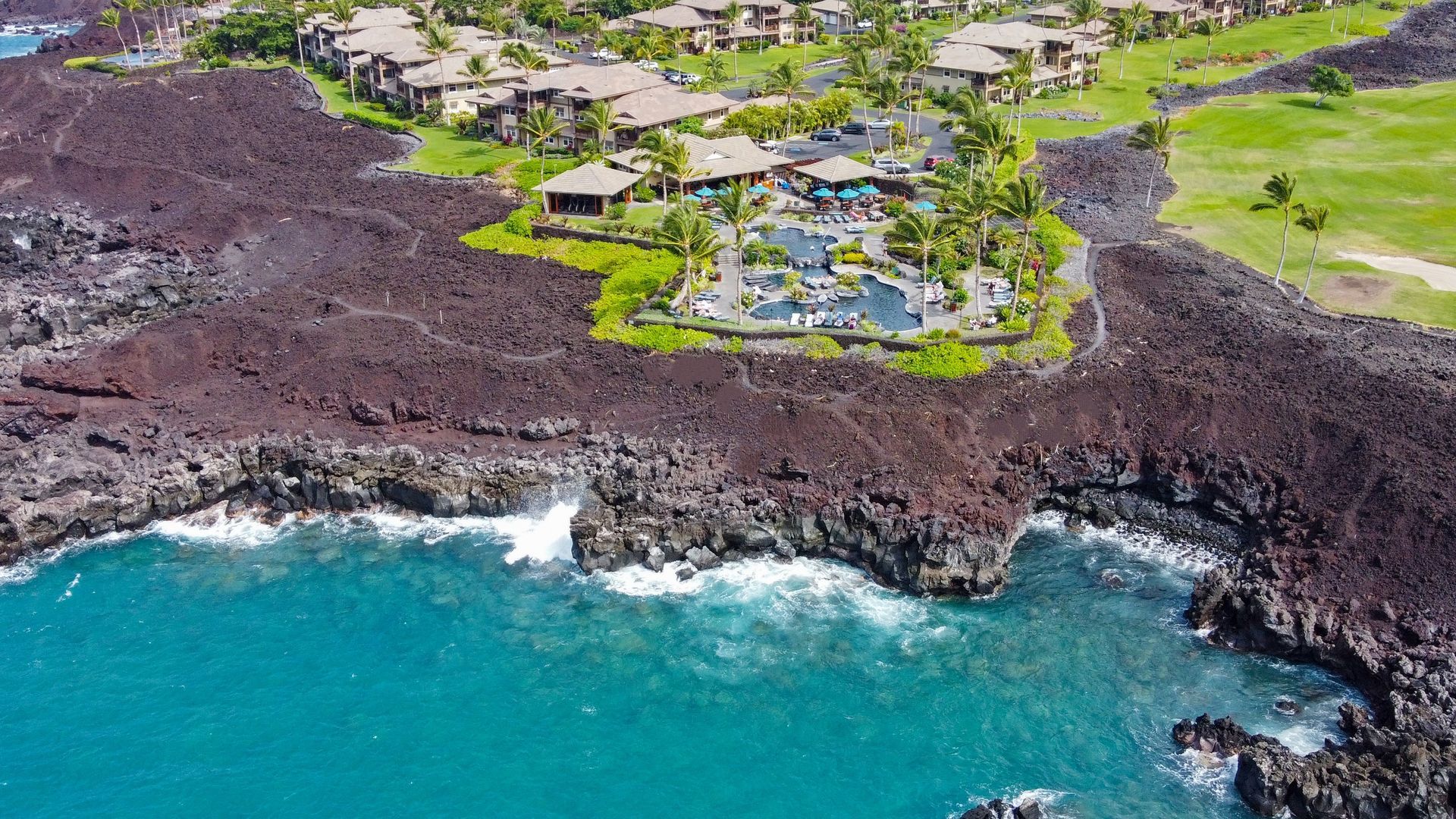 Ocean front condo living in Hawaii