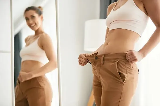 women showing belly fat loss after b12 mic injection