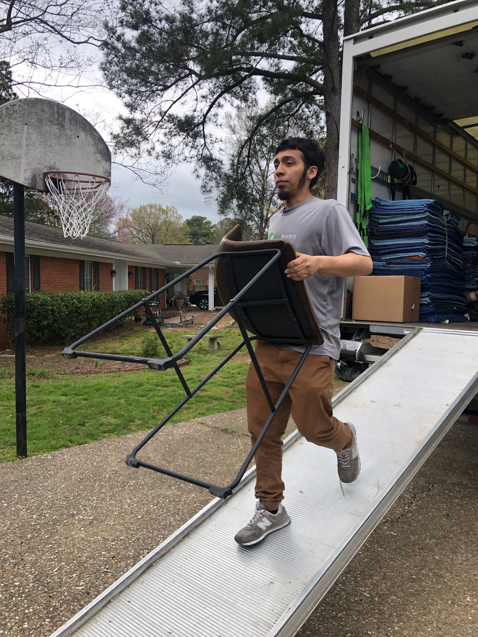 Benton Movers Photo
