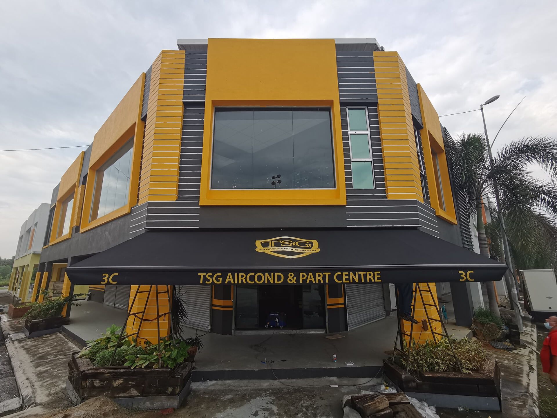 Commercial Awnings