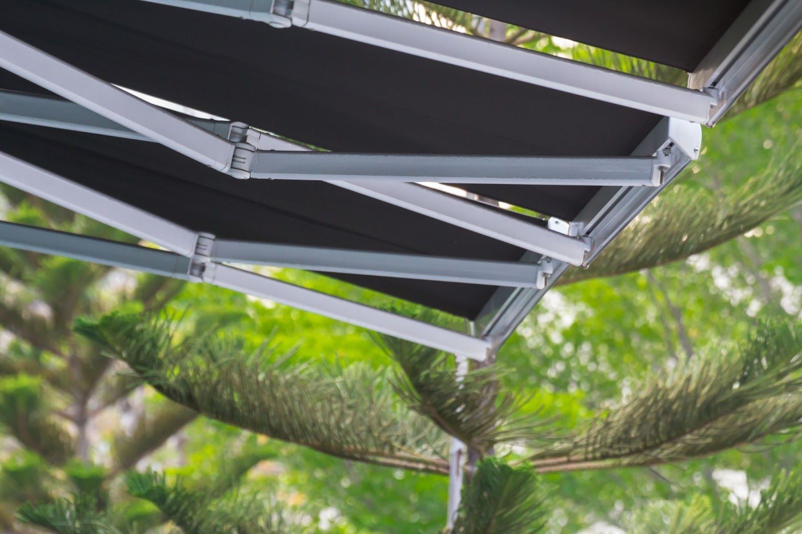 motorised awnings proper maintenance