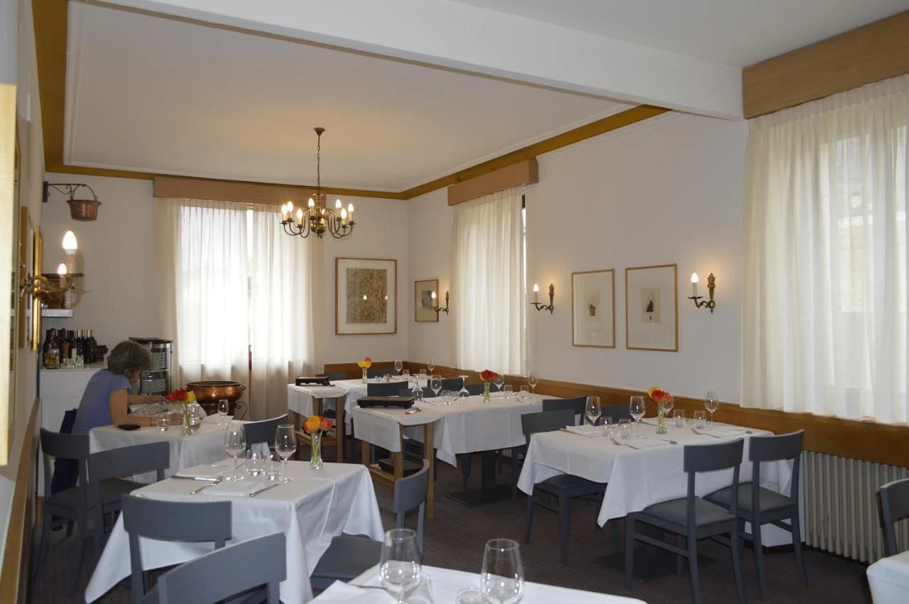 Ristorante albergo svizzero, ristornate, bar, albergo
