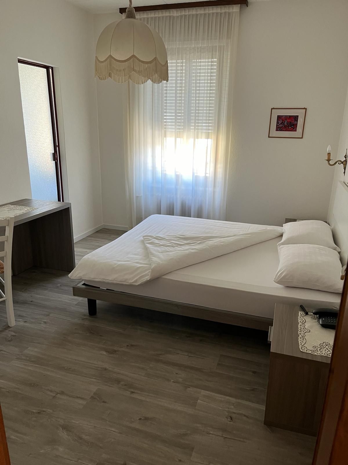 Ristorante albergo svizzero, ristornate, bar, albergo
