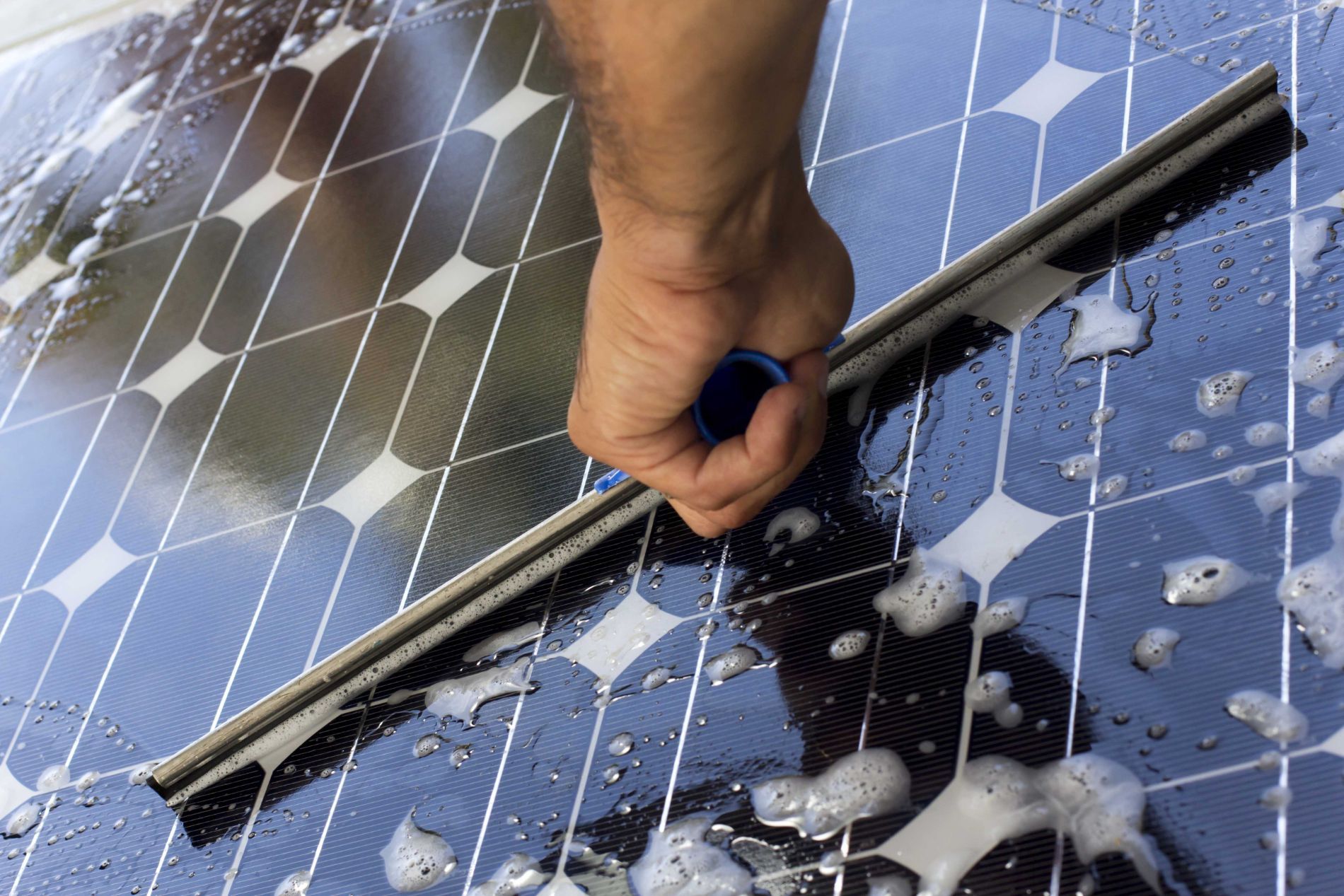 pulizia fotovoltaico