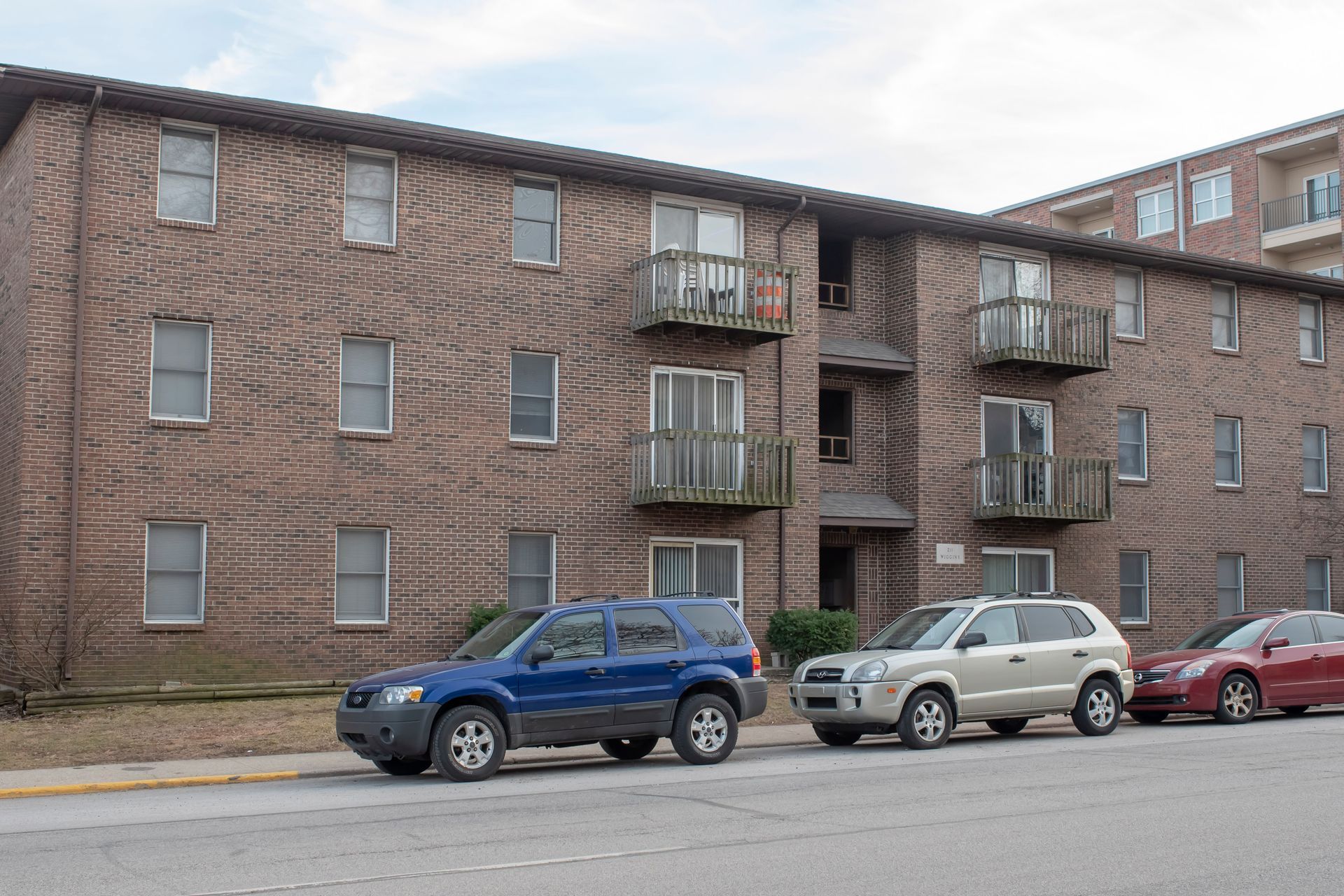 211 Wiggins St apartments