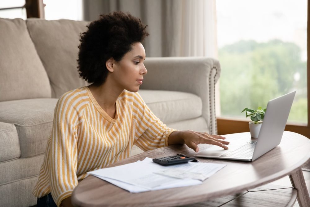 woman researching renter's insurance
