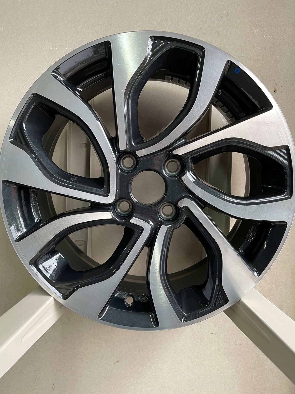 LLANTAS GT