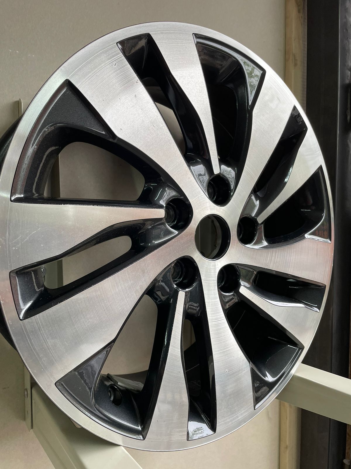 LLANTAS GT