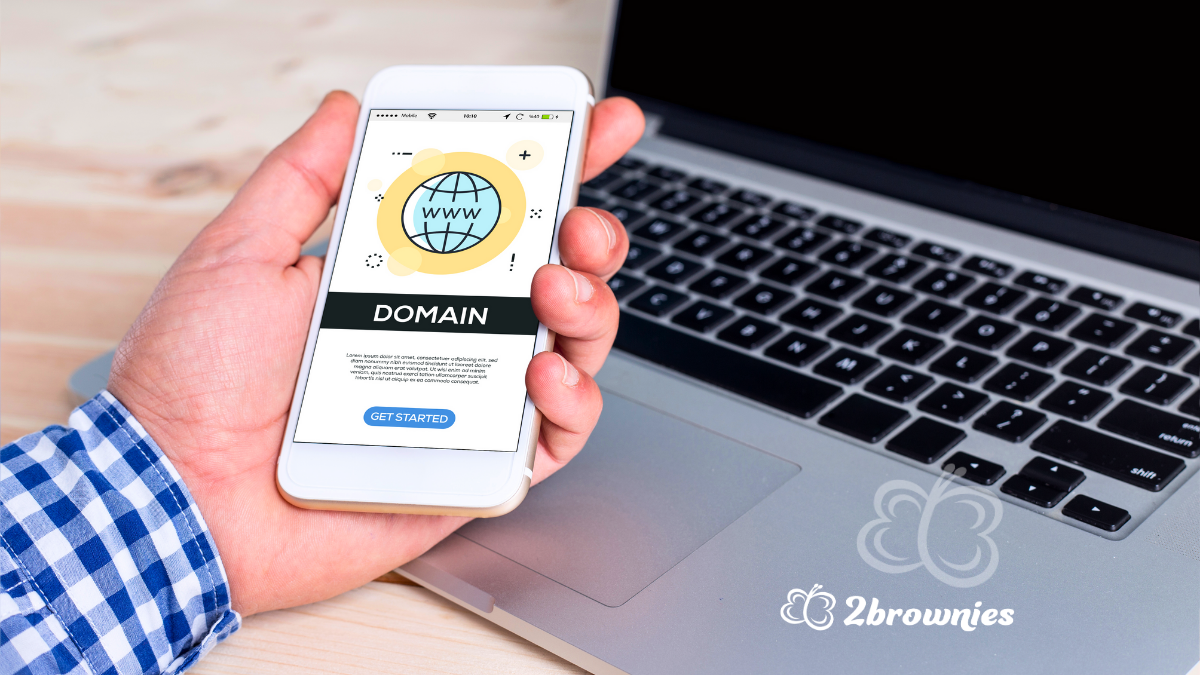 Business owner checking domain authority of small business website in Australia