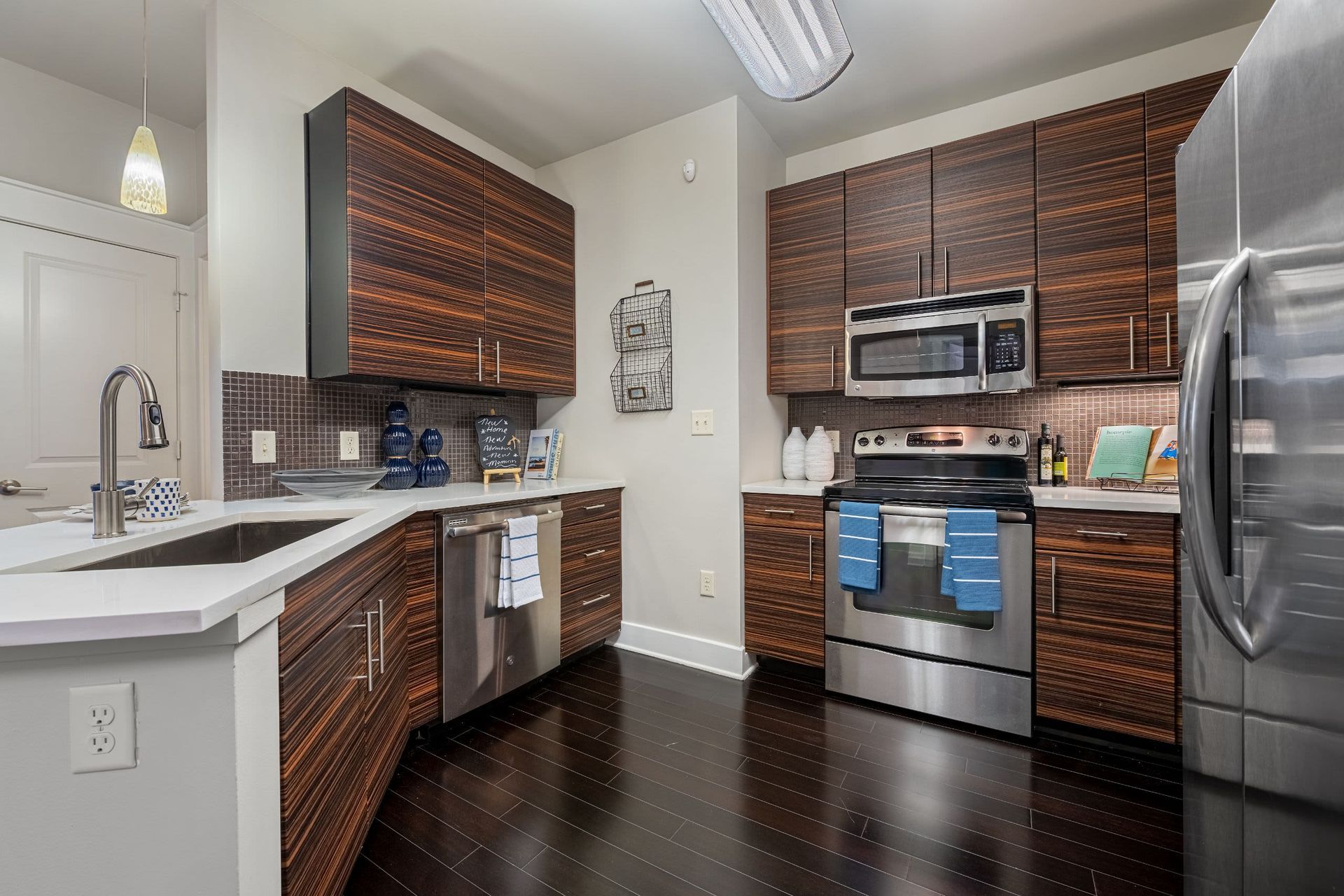Kitchen at Marquis Cresta Bella in San Antonio, TX.