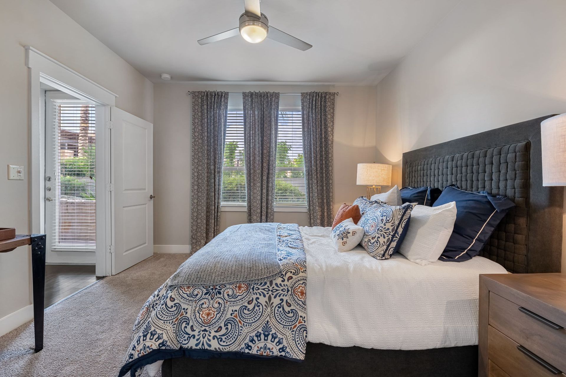 Bedroom at Marquis Cresta Bella in San Antonio, TX.