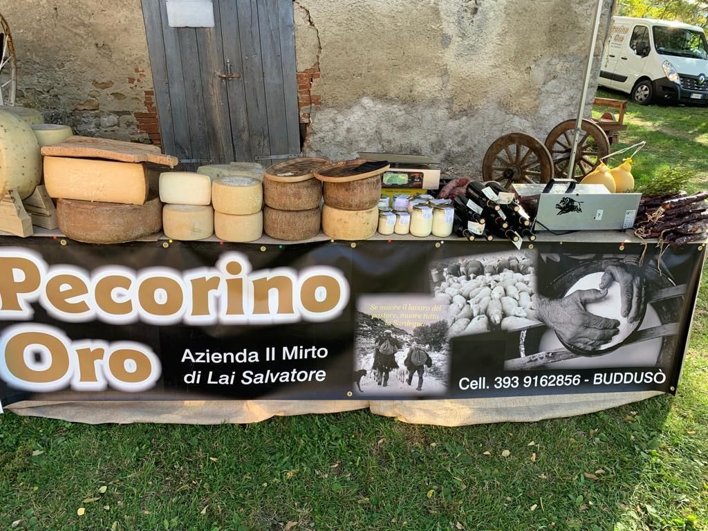 stand formaggi