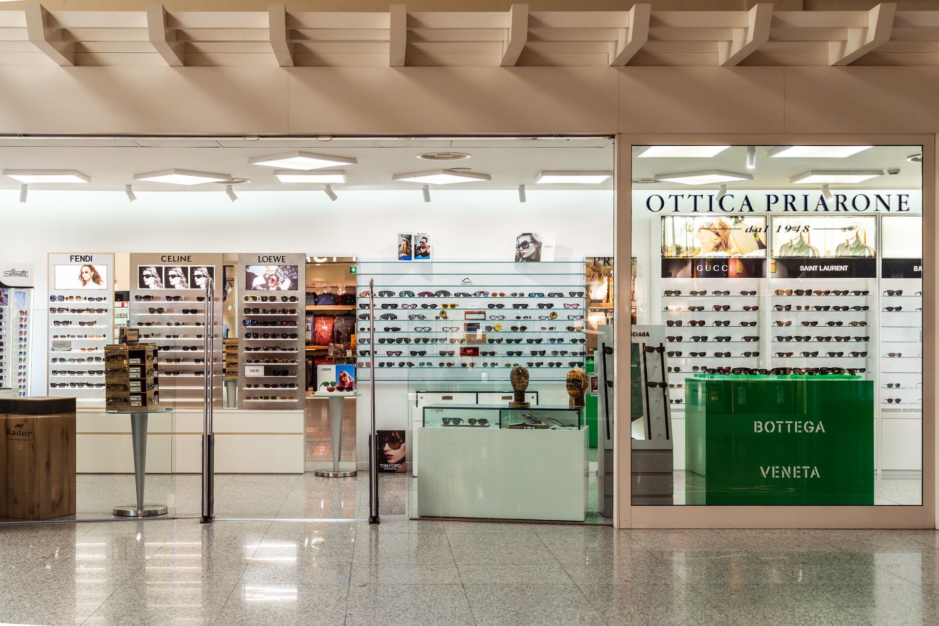 OLBIA - Aeroporto Olbia Costa Smeralda Terminal 1 - Ottica Priarone