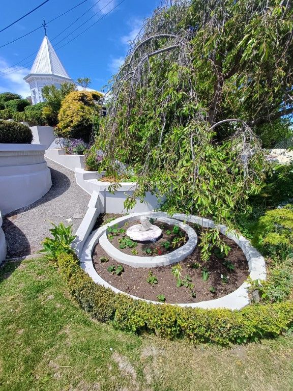 There is a spiral in the middle of the garden.