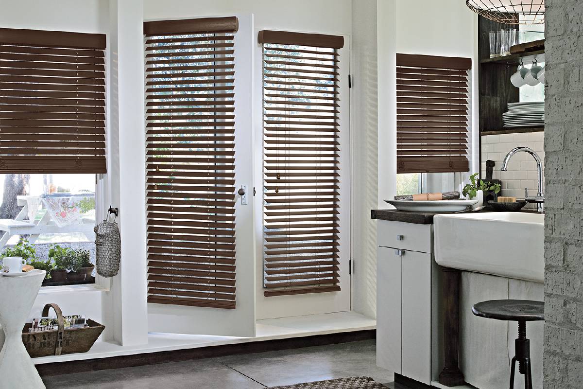 Blinds, Hunter Douglas Parkland® Wood Blinds, wooden window blinds, window blinds near Vacaville, California (CA)