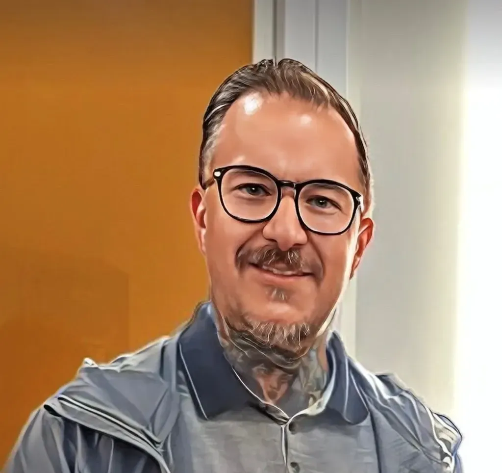 Picture of David Demelo