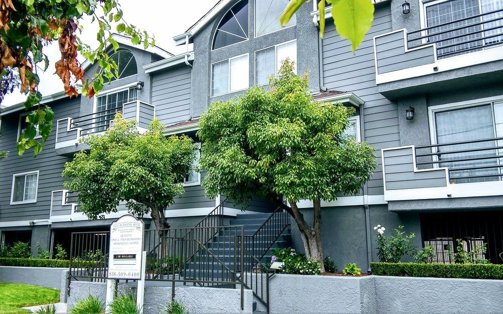 4426 Cahuenga