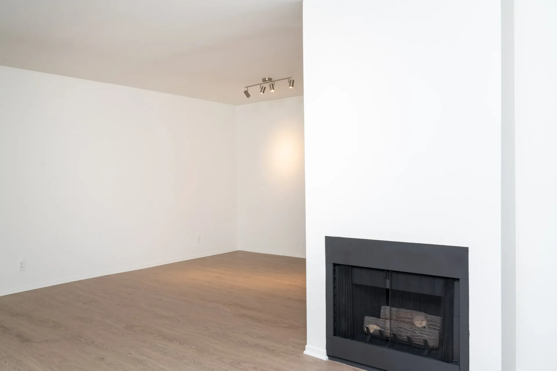 4426 Cahuenga Property Image