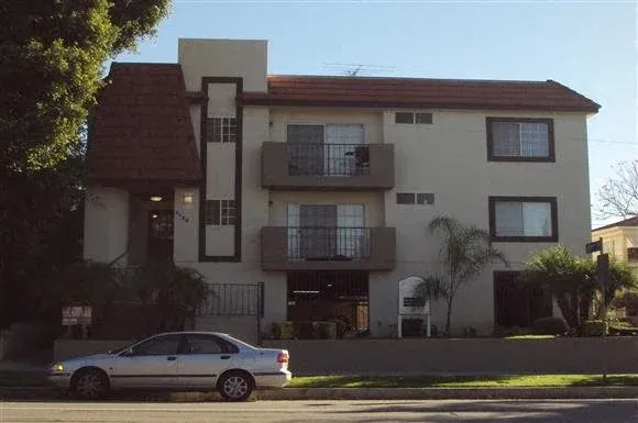 4426 Cahuenga Property Image