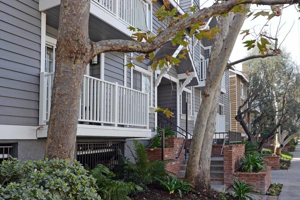 4426 Cahuenga