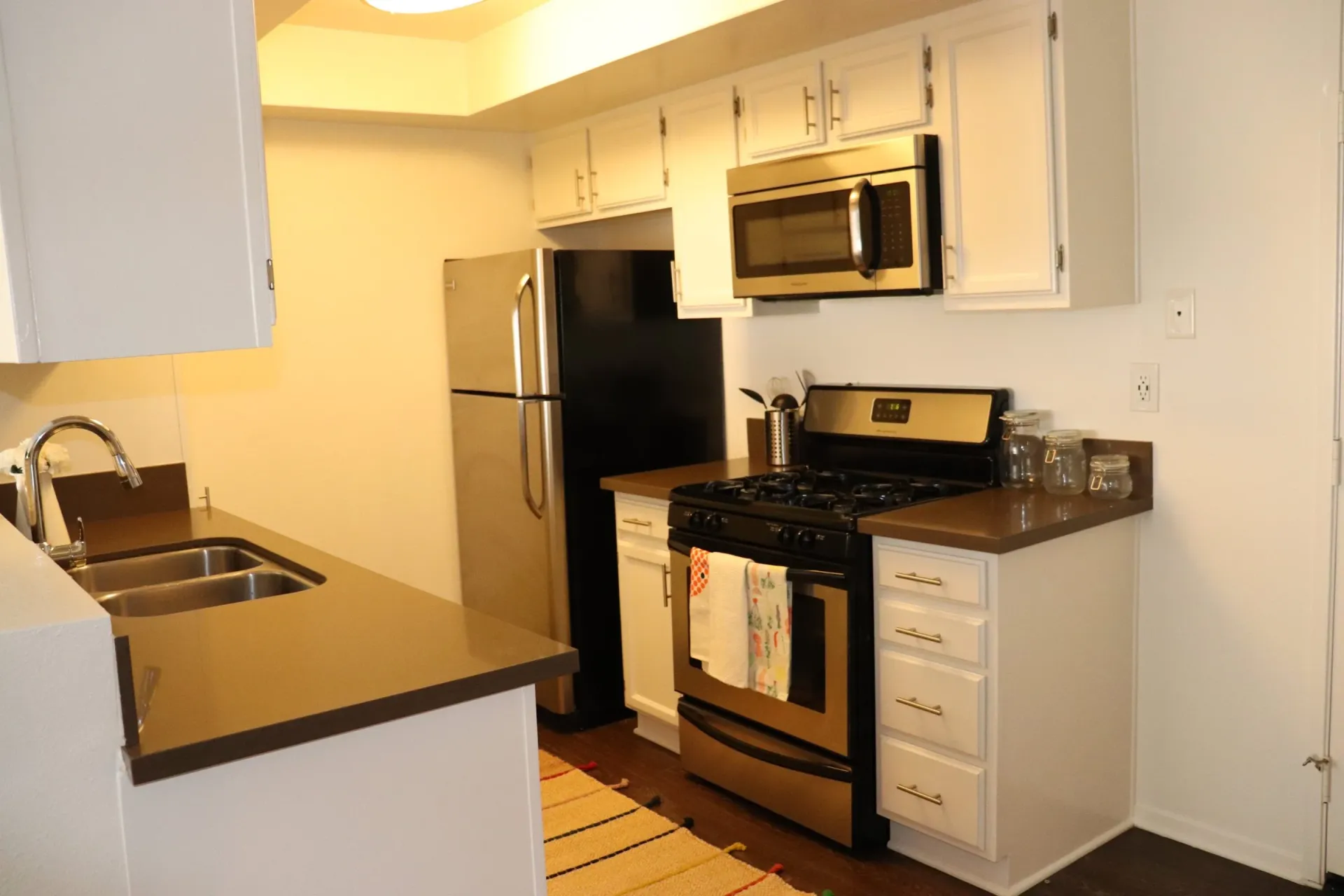 4426 Cahuenga Property Image