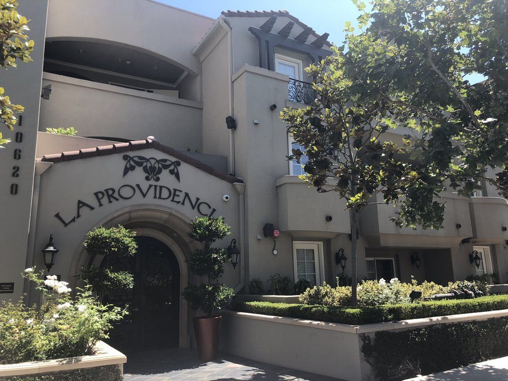 4426 Cahuenga
