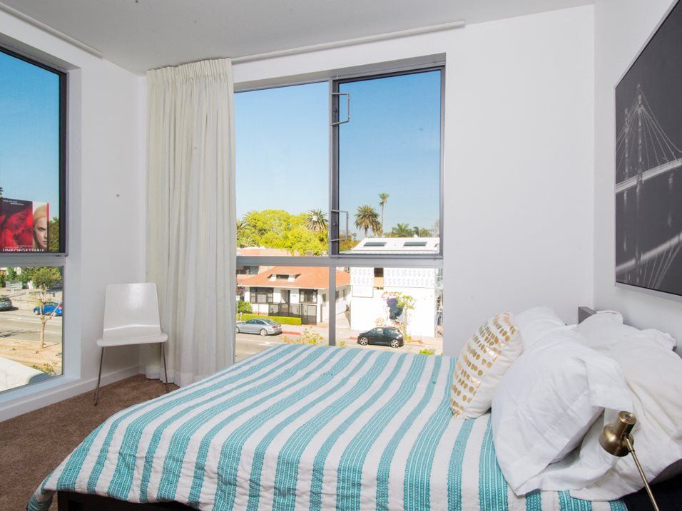 801 North Property Image