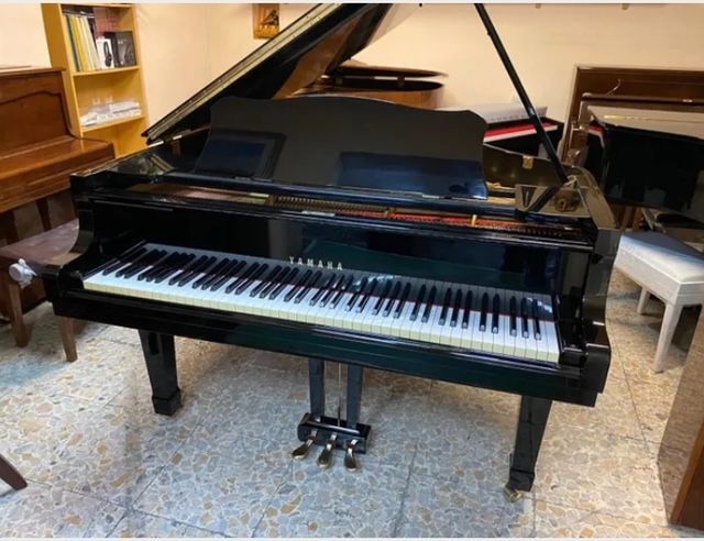 YAMAHA C3 USATO